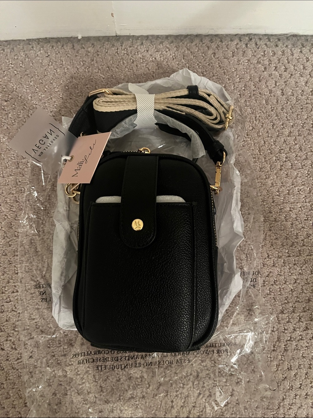 New Mali+Lili Gail Black Crossbody Phone Bag with Gold Hardware & storage bag